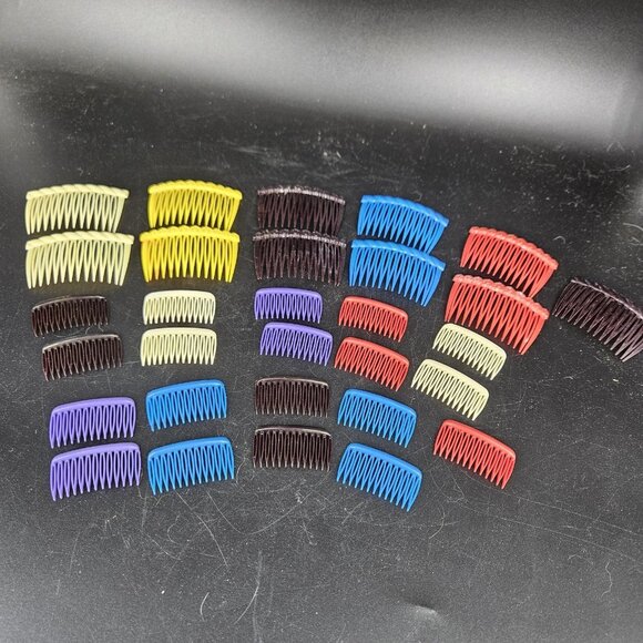 Vintage Plastic Side Hair Combs Barrettes Clips Assorted Hair Accessories Lot 24 - Picture 6 of 6